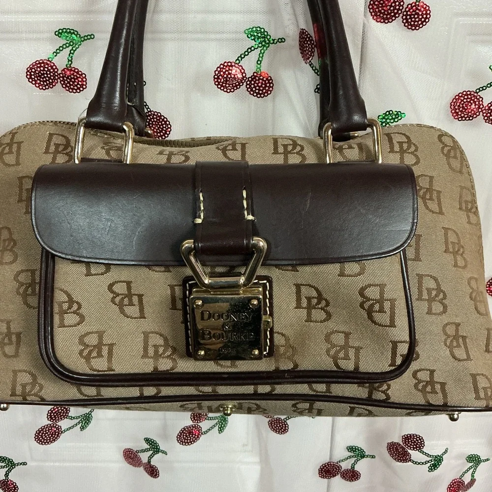Dooney & Bourke Tan and Brown bag - Picture 4 of 8